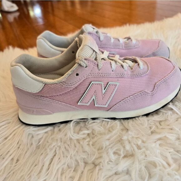 New Balance Kids' Pink Sneakers 4 Wide - Picture 1 of 5